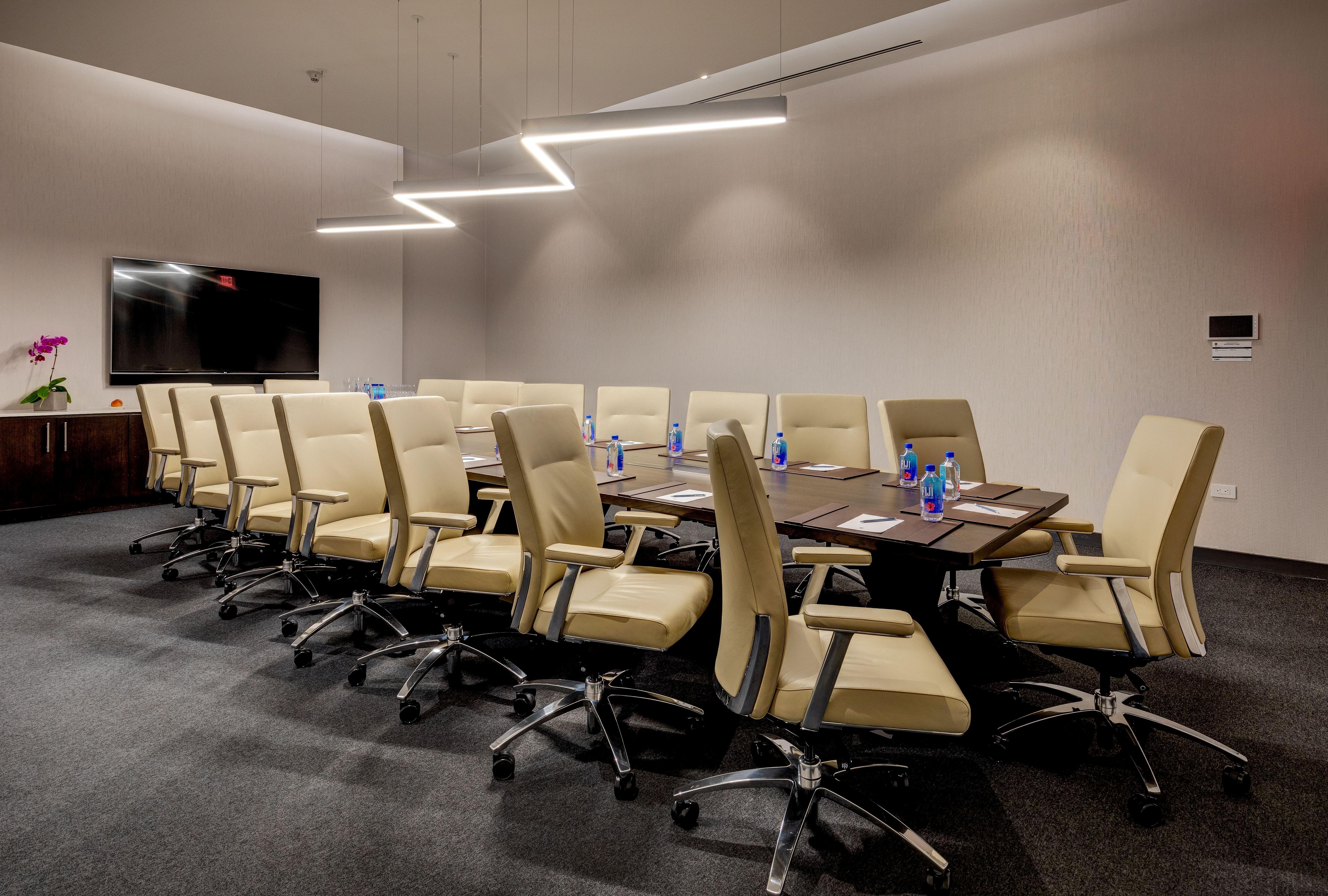 Hotel X Toronto, A Destination By Hyatt Hotel Экстерьер фото Boardroom at the InterContinental Hotel, London, The O2